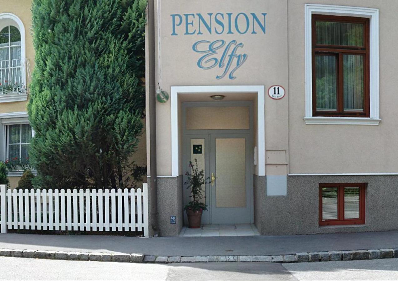 Pension Elfy Baden Buitenkant foto